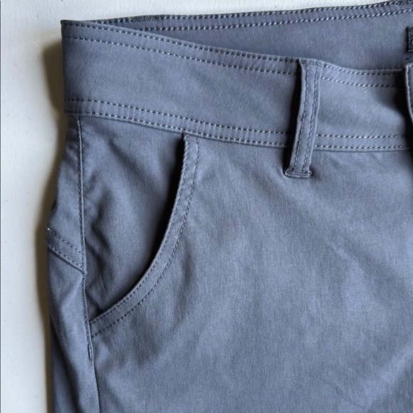 Prana Dark Gray Halle Bermuda Shorts Hiking Biking Outdoors - Picture 4 of 16